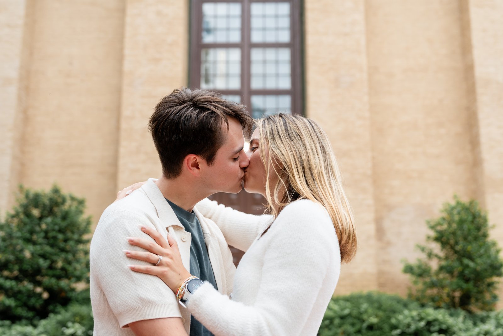 sally lucas 0530 288